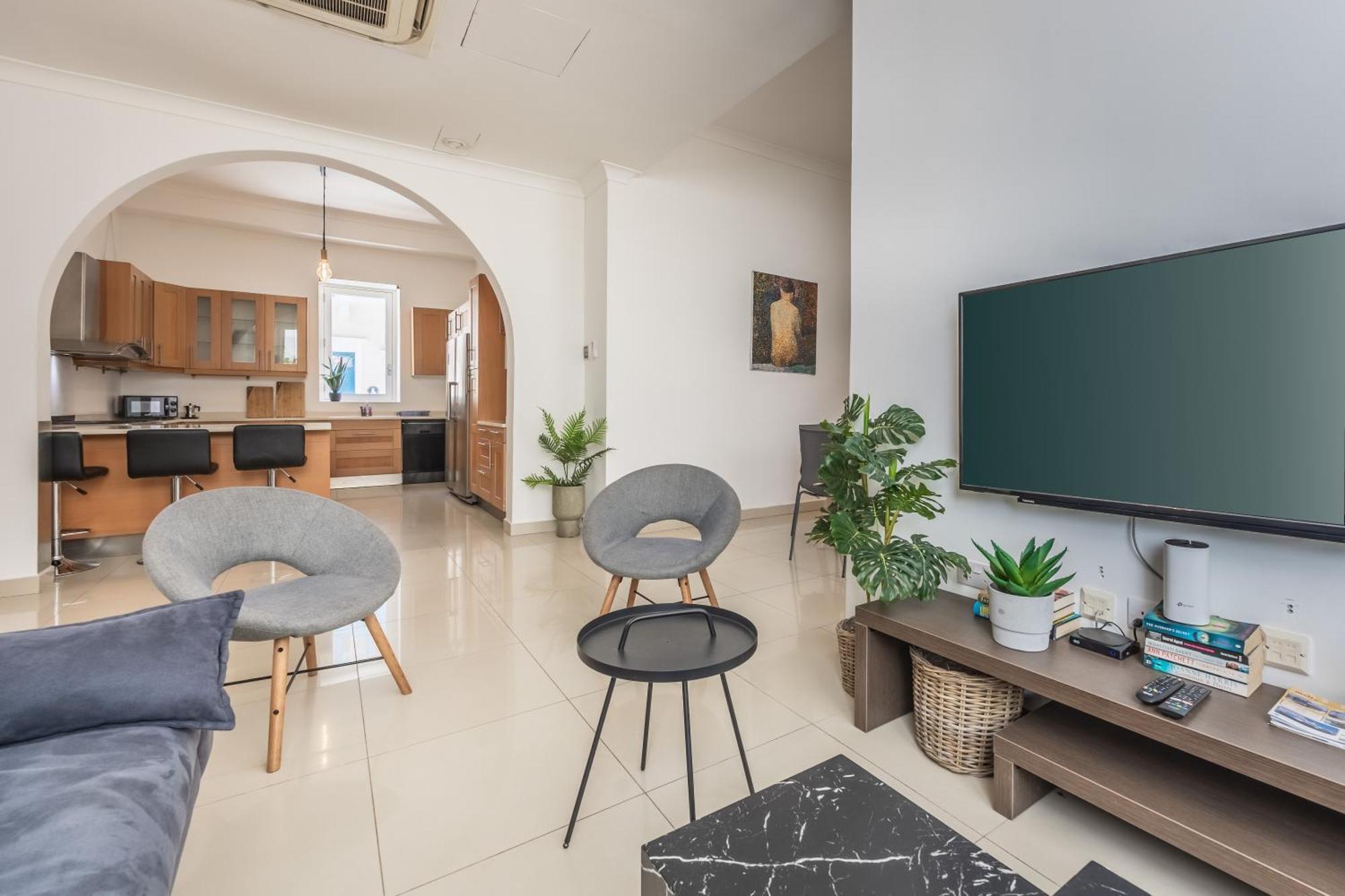 Hard To Come By - Modern & Huge House In Sliema Extérieur photo