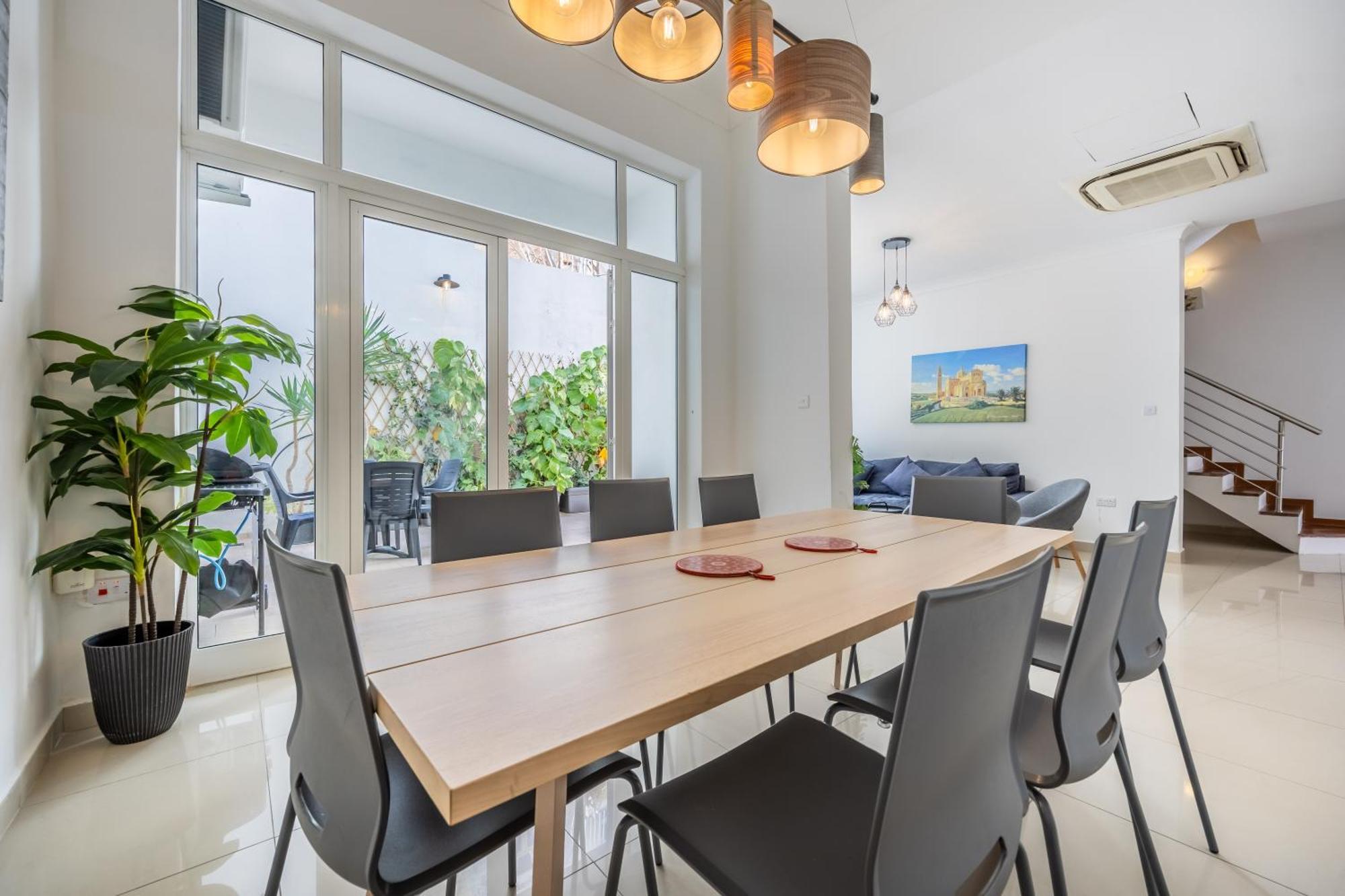 Hard To Come By - Modern & Huge House In Sliema Extérieur photo